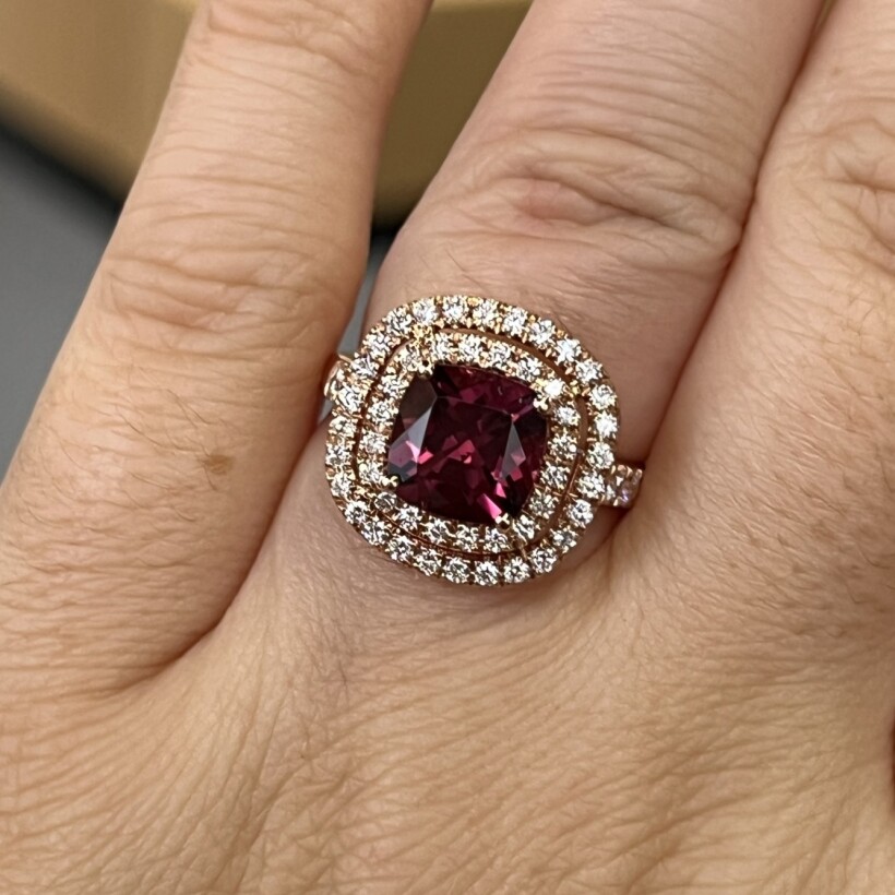 Bague Arès en or rose, rhodolite de 2,67 carats et diamants