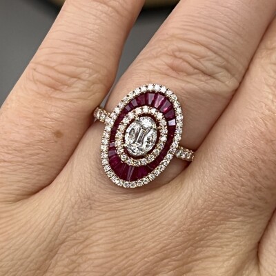 Bague Casino en or rose, rubis, diamant de taille émeraude, diamants de taille marquise et diamants