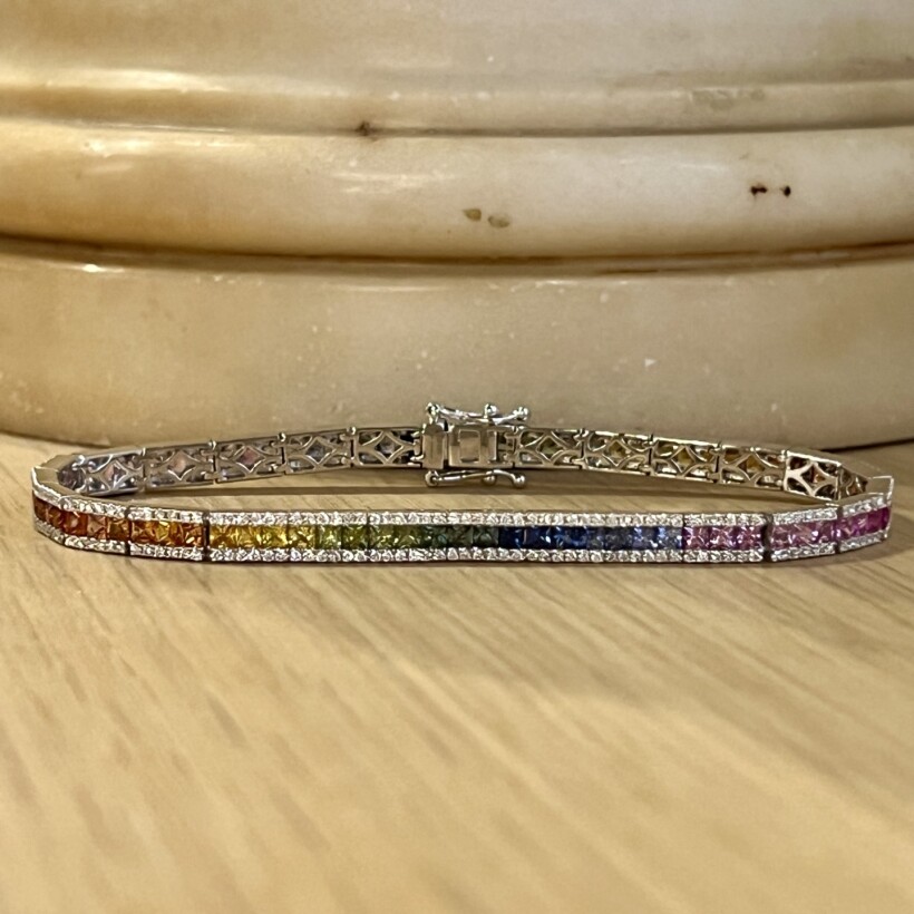 Bracelet Rainbow en or blanc, saphirs multicolores et diamants