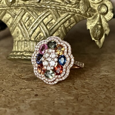 Bague Rainbow en or rose, saphirs multicolores de 2,55 carats et diamants