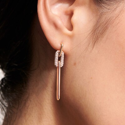 Boucles d\'oreilles Pure en or rose et diamants