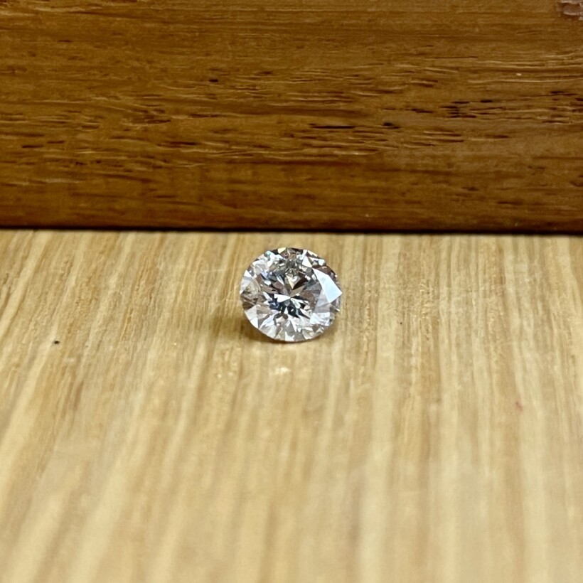 Diamant moderne de 1,01 carat extra blanc G SI2