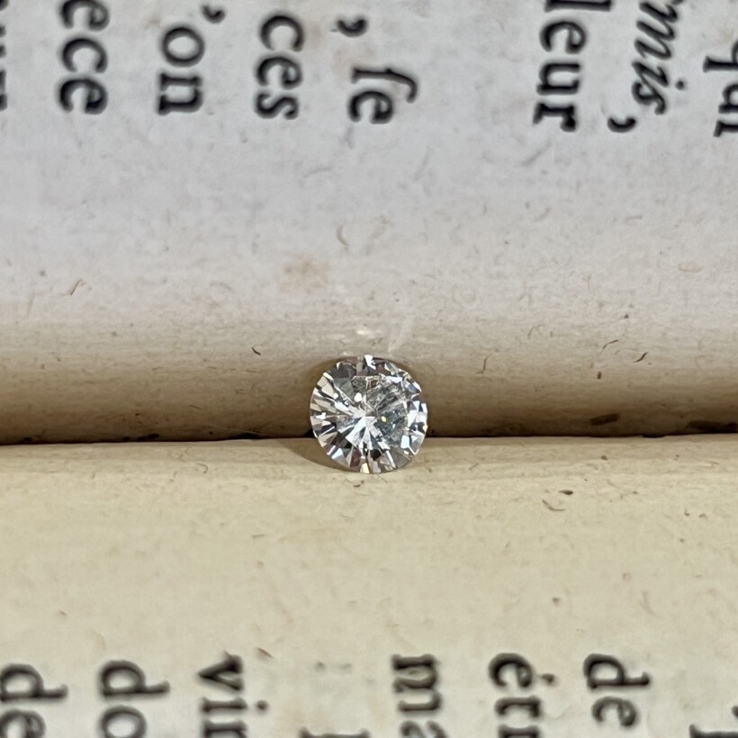 Diamant moderne de 1 carat blanc exceptionnel E pur 10x