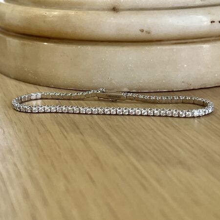 Bracelet Rivière éternelle en or blanc et diamants pour 2 carats