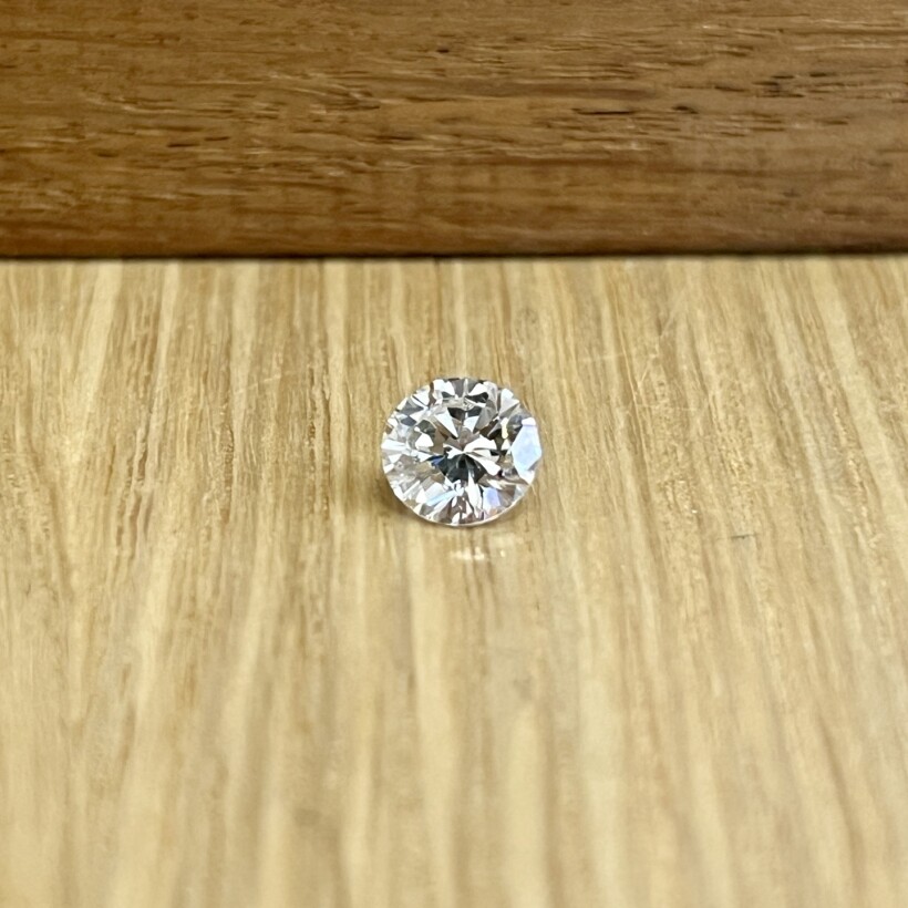 Diamant moderne de 1,16 carat extra blanc F SI1