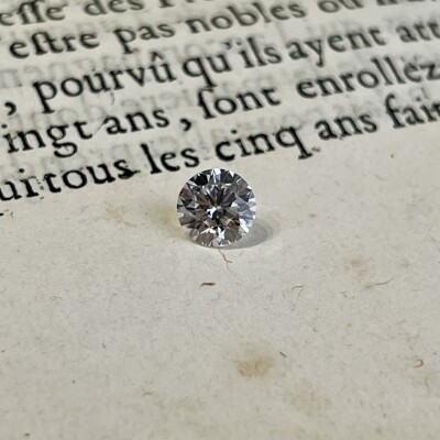 Diamant moderne de 2,02 carats extra blanc F SI1