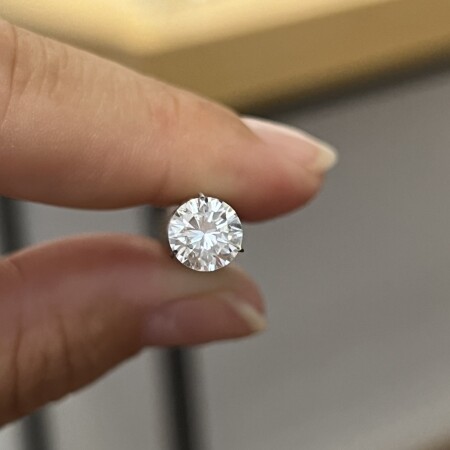 Diamant moderne de 1,05 carat blanc H VVS1