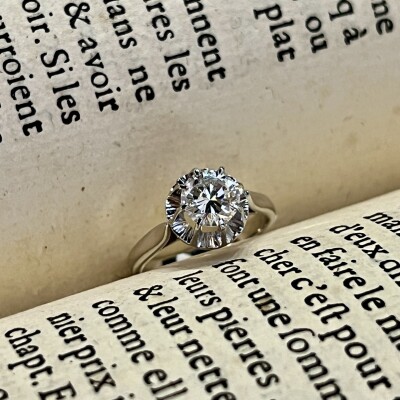 Solitaire en platine et diamant de taille moderne de 1,03 carat blanc H VS