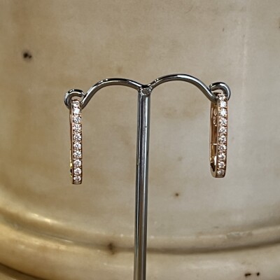 Boucles d’oreilles en or rose et diamants