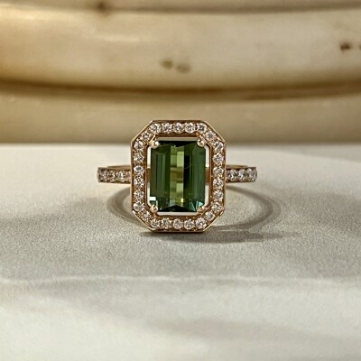 Bague San Marco en or rose, tourmaline verte de taille émeraude de 1,77 carat et diamants