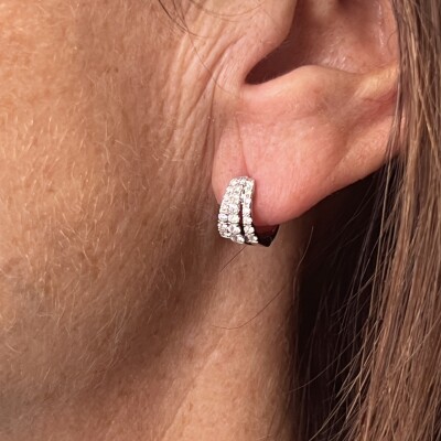 Boucles d’oreilles en or blanc et diamants