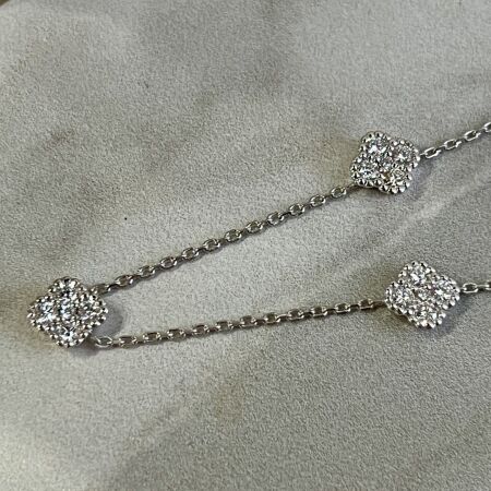 Collier Trèfle en or blanc et diamants