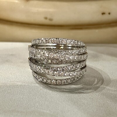 Bague Curve en or blanc et diamants