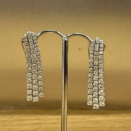 Boucles d’oreilles Curve en or blanc et diamants