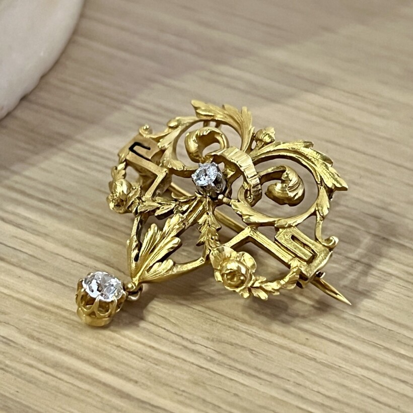 Broche en or jaune de 14,2 grammes et diamants vers 1880