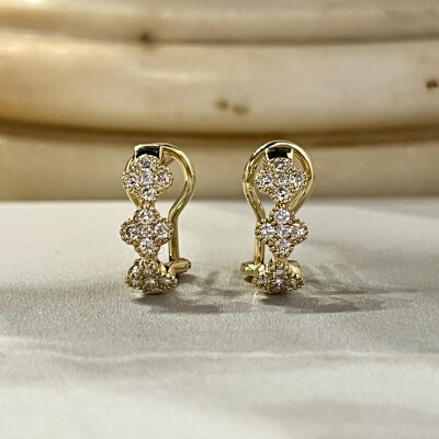 Boucles d’oreilles Trèfle en or jaune et diamants