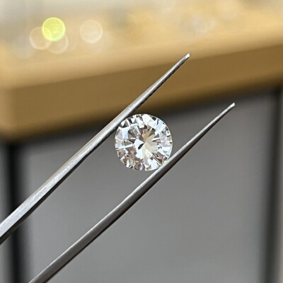 Diamant moderne de 1,84 carat blanc G SI2