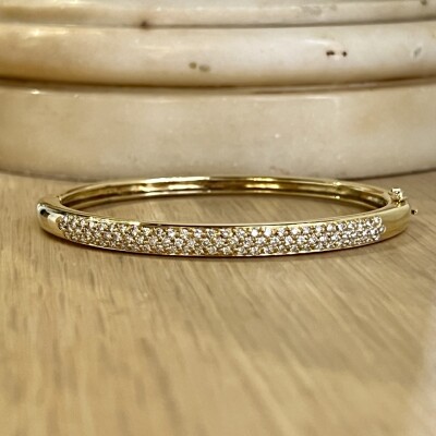 Bracelet Jonc en or jaune de 19,74 grammes et diamants pour 1,50 carat