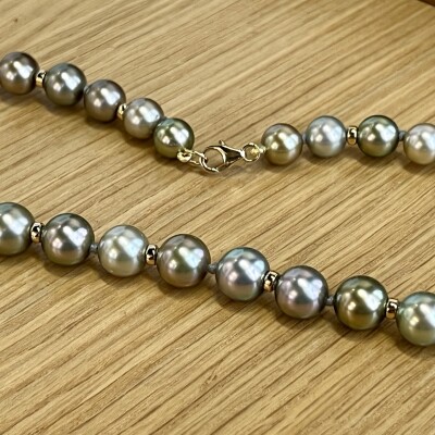 Collier en or jaune et perles de Tahiti