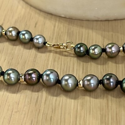 Collier en or jaune et perles de Tahiti