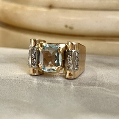 Bague Tank en or rose, platine, aigue-marine et diamants vers 1940