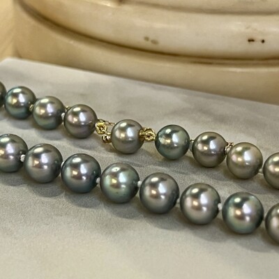Collier en or jaune et perles de Tahiti