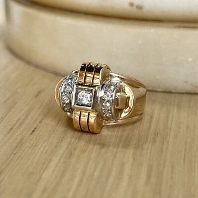 Bague Tank en or rose, platine, diamant de 0,10 carat et diamants 8X8 pour 0,30 carat vers 1940