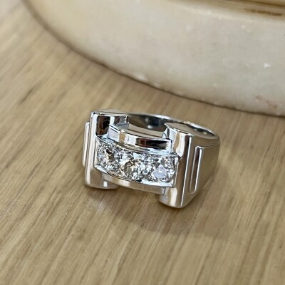 Bague Tank en or blanc et diamants de taille ancienne pour 0,60 carat vers 1940