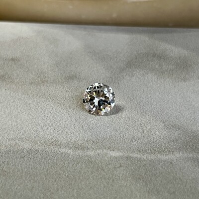 Diamant moderne de 0,94 carat blanc G VS2