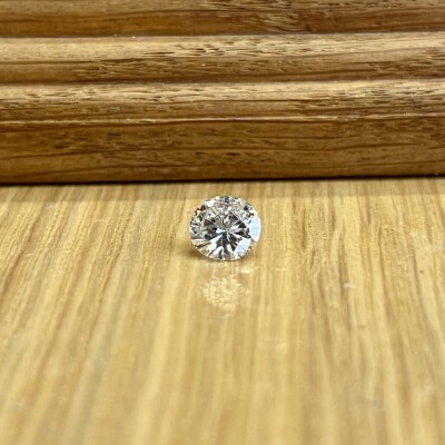 Diamant moderne de 0,94 carat blanc G VS2