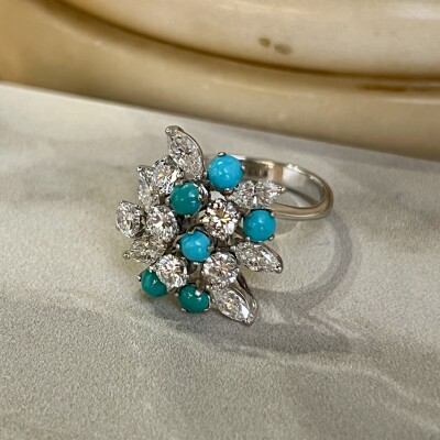 Bague en or blanc, turquoises, diamants de taille marquise pour 1,20 carat et diamants pour 1,20 carat