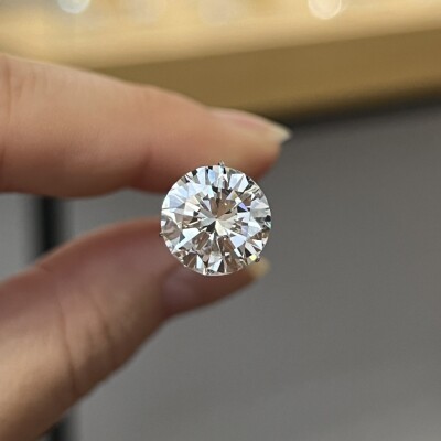 Diamant moderne de 4 carats blanc G SI1