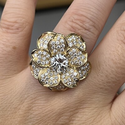 Bague Azalée en or jaune, diamant de 1,22 carat blanc H pur 10 x et diamants pour 2,68 carats