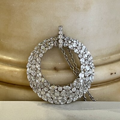 Collier Corsica en or blanc et diamants taille baguette et diamants pour 4,70 carats