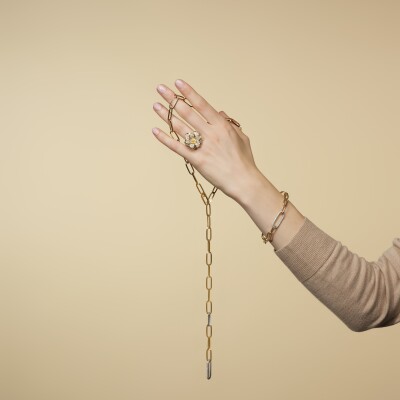 Sautoir Toutânkhamon en or jaune, or blanc et diamants pour 1,20 carat