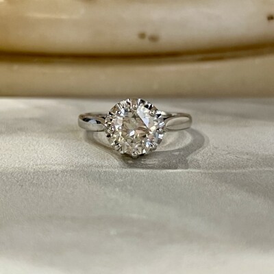 Solitaire en or blanc et diamant de taille ancienne de 1,50 carat blanc H VS