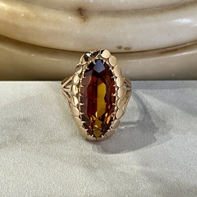 Bague en or rose et citrine de 6 carats