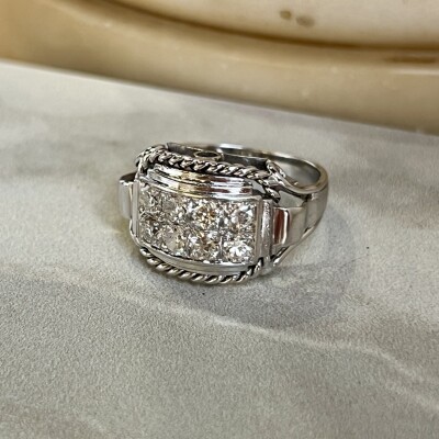 Bague en or blanc, platine et diamants de taille ancienne pour 0,80 carat