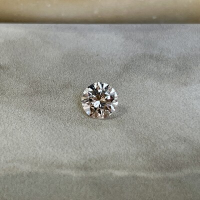 Diamant moderne de 1,20 carat blanc exceptionnel E VVS2