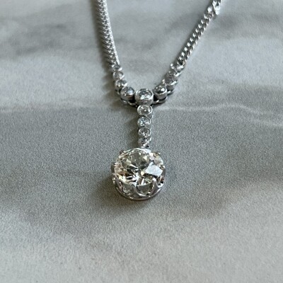 Collier en or blanc, platine, diamant de taille ancienne de 2,70 carats et diamants de taille ancienne pour 0,60 carat