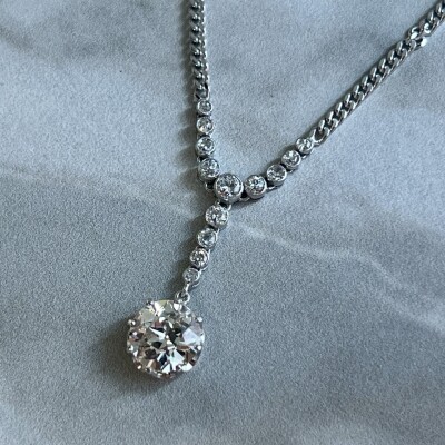 Collier en or blanc, platine, diamant de taille ancienne de 2,70 carats et diamants de taille ancienne pour 0,60 carat