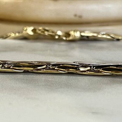 Collier bicolore maille plate en or jaune et en or blanc de 39,73 grammes