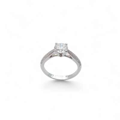 Solitaire accompagné Waskoll or blanc et Diamants