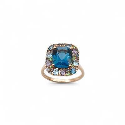 Bague Isabelle Langlois en or rose, topaze Bleu london et iolite