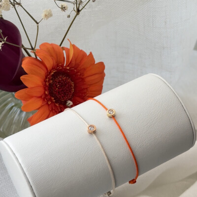 Bracelet SOLO SHINE - diamant monté sur or jaune et cordon orange fluo