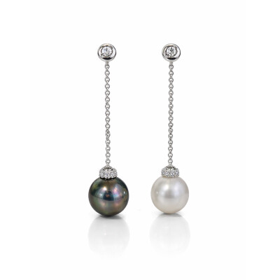 Boucles d’Oreilles Duo de Perles en Or Gris et Diamants