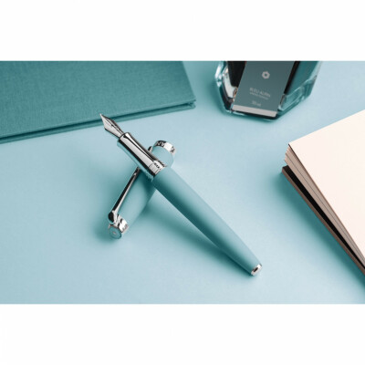 Coffret Caran d'Ache Stylo Plume Léman Bleu Alpin (M) et encrier Bleu Alpin