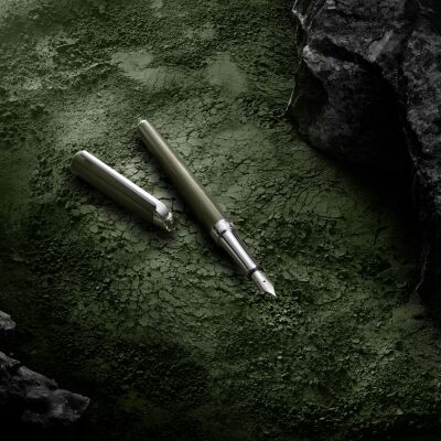 Stylo Plume Caran d'Ache LEMAN SLIM Terre d’Ombre F - Édition Limitée
