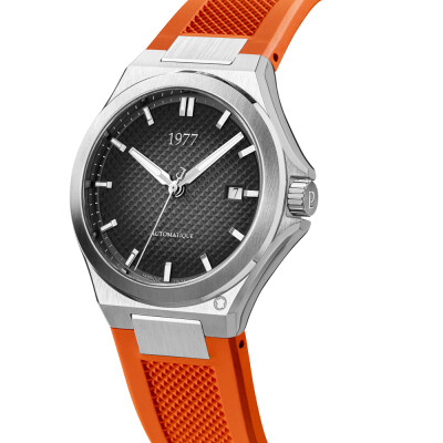 Montre 1977 Arsène Automatique 42,5mm Cadran noir, bracelet caoutchouc orange