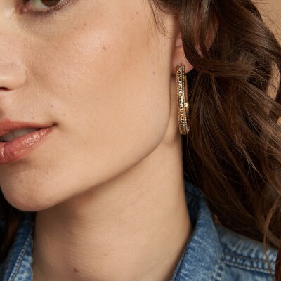 Boucles d'oreilles FlowersForZoé WEDNESDAY White Leo en métal doré et cuir